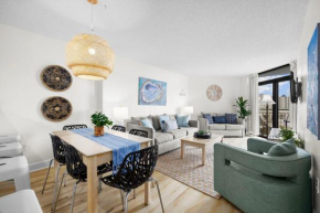 Wow! Oceanview 3 bedroom condo! Pool & balcony